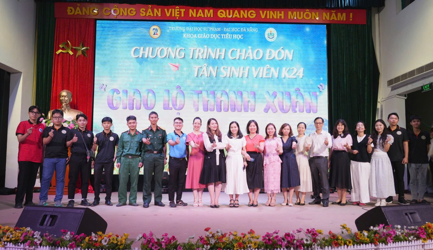 Chương trình chào đón tân sinh viên khóa 24: Giao lộ thanh xuân