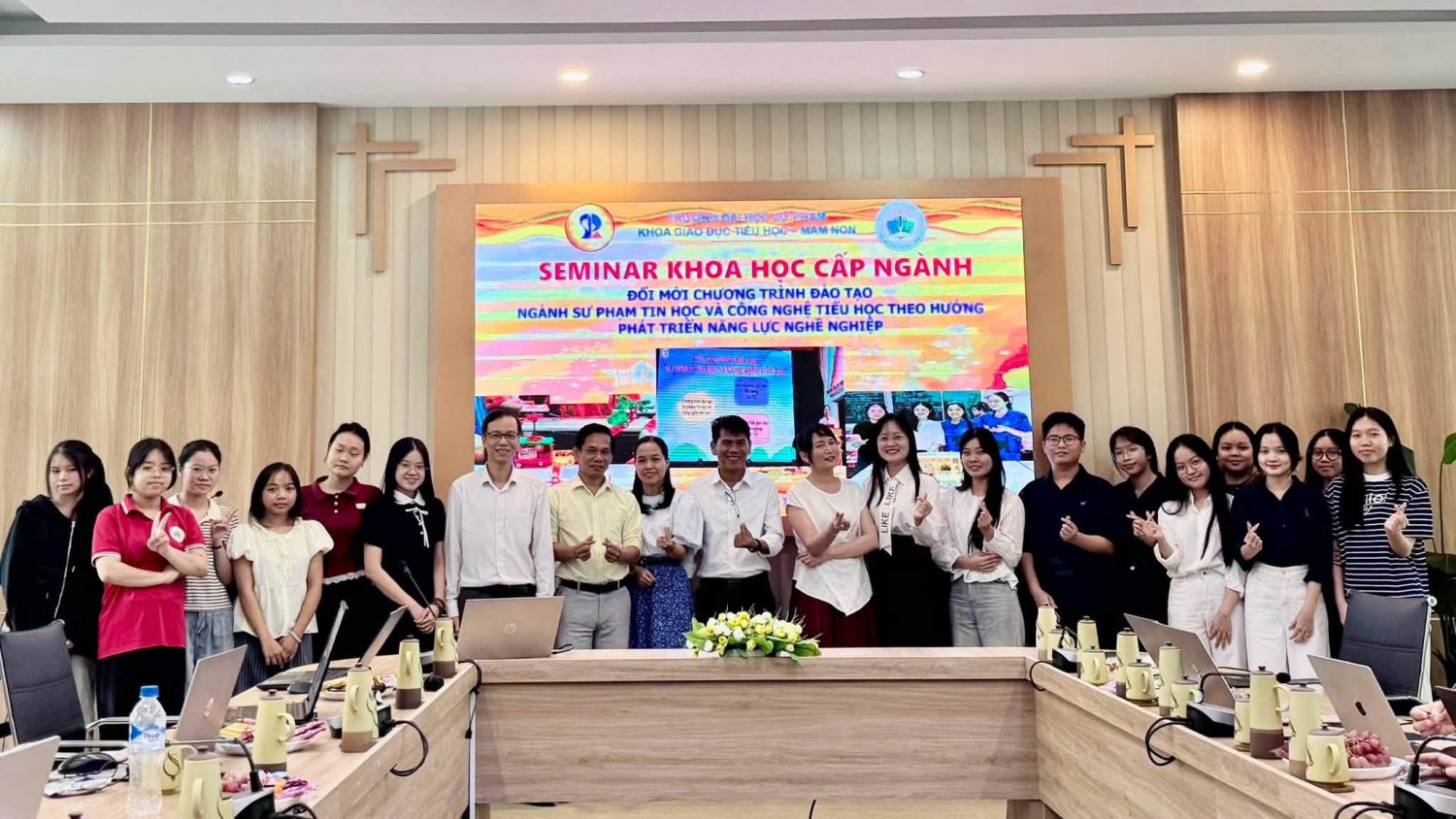 SEMINAR KHOA HỌC NGÀNH SƯ PHẠM TIN HỌC & CÔNG NGHỆ TIỂU HỌC VÀ NGÀNH GIÁO DỤC MẦM NON